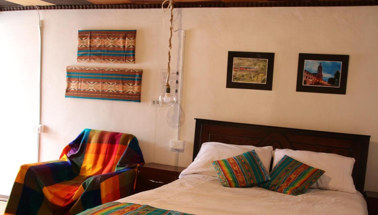 Hospedaje Los Ponchos Otavalo Exterior foto
